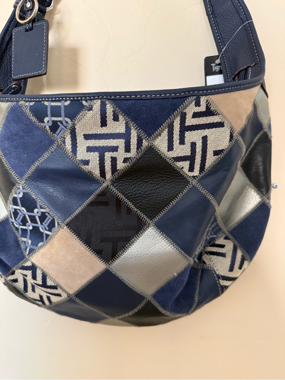 Tignanello genuine leather patchwork hobo shoulder bag in a beautiful mix of nav - Picture 4 of 14